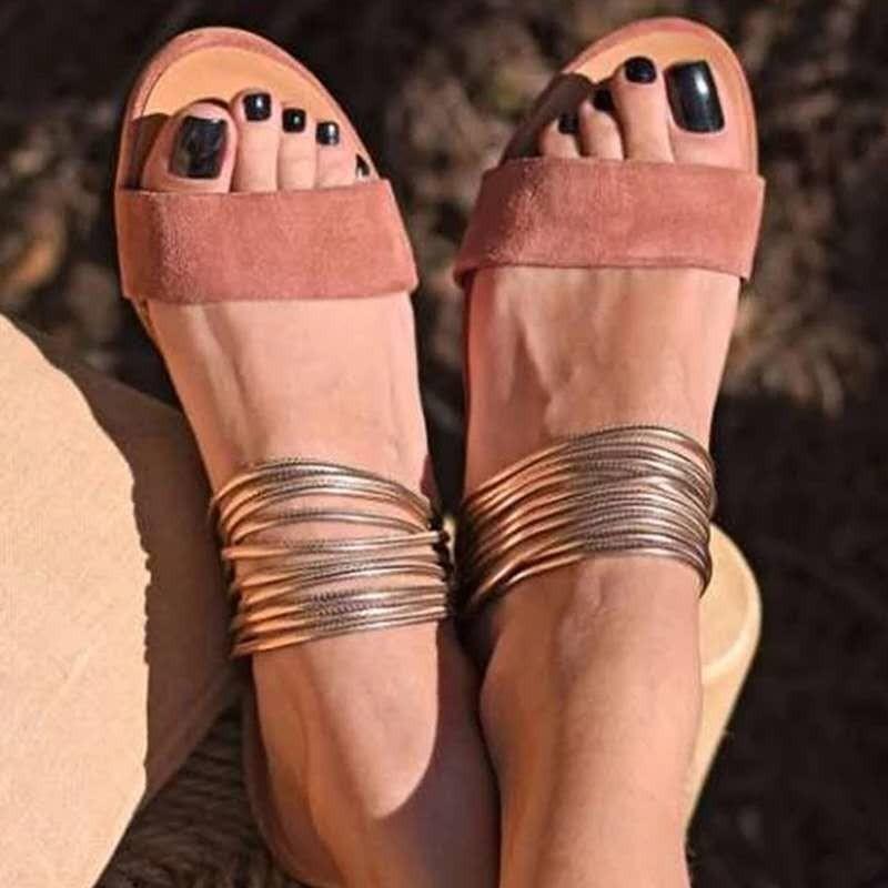 Chic Metallic Accent Sandals // Honeypot: New + Vintage High Quality Western Wear