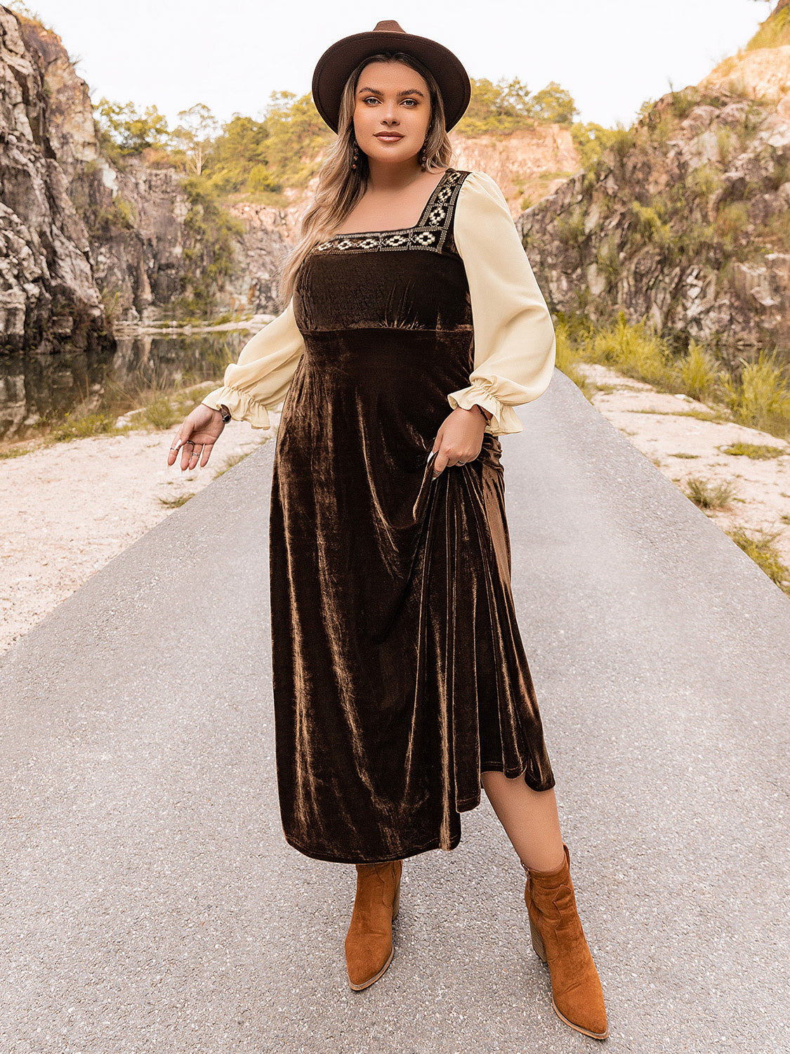 Plus Size Embroidered Square Neck Dress // Honeypot: New + Vintage High Quality Western Wear
