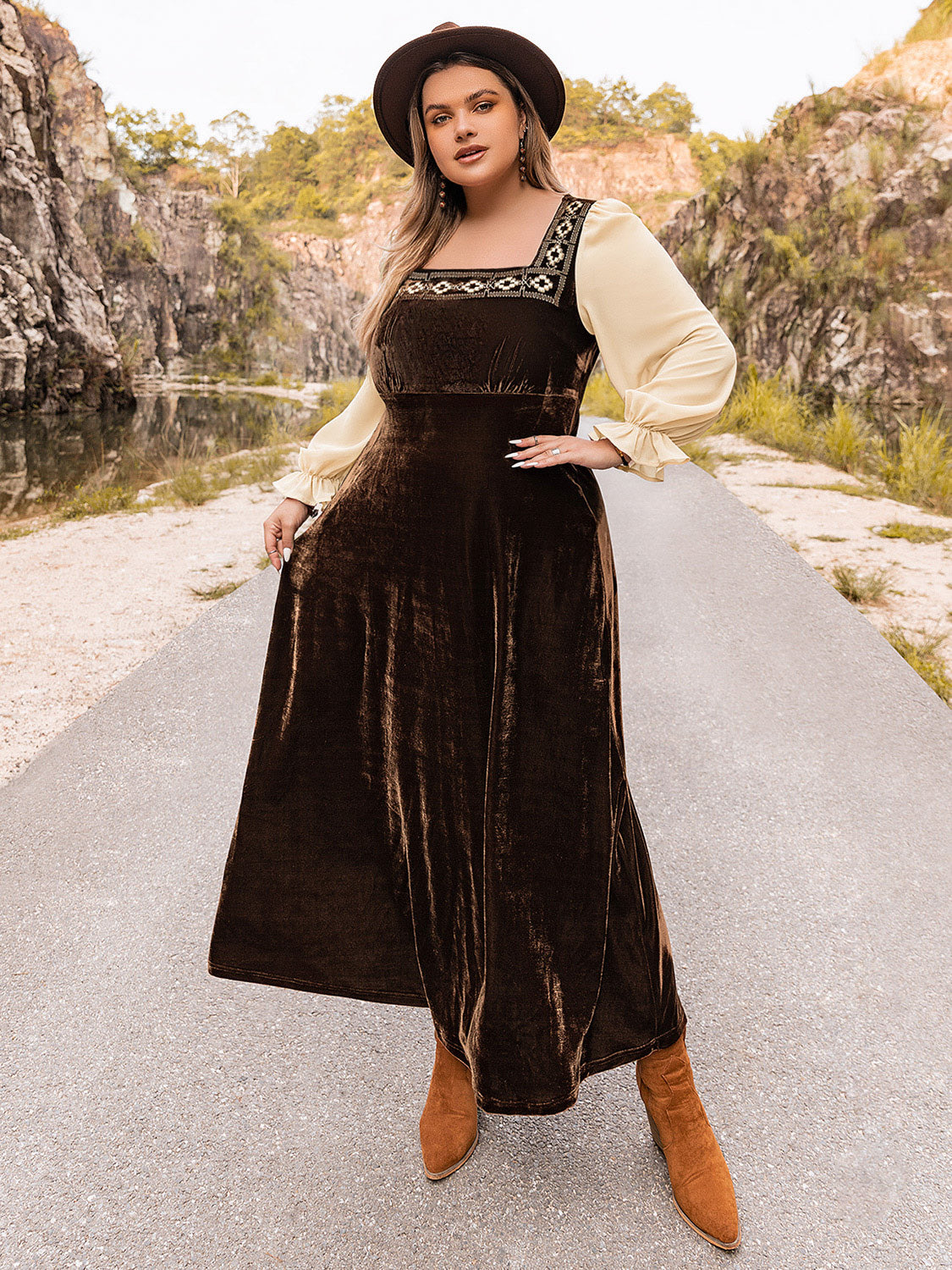 Plus Size Embroidered Square Neck Dress // Honeypot: New + Vintage High Quality Western Wear