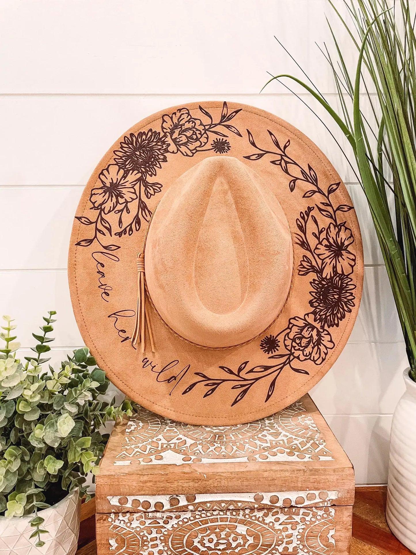 Engraved Floral Hat 1