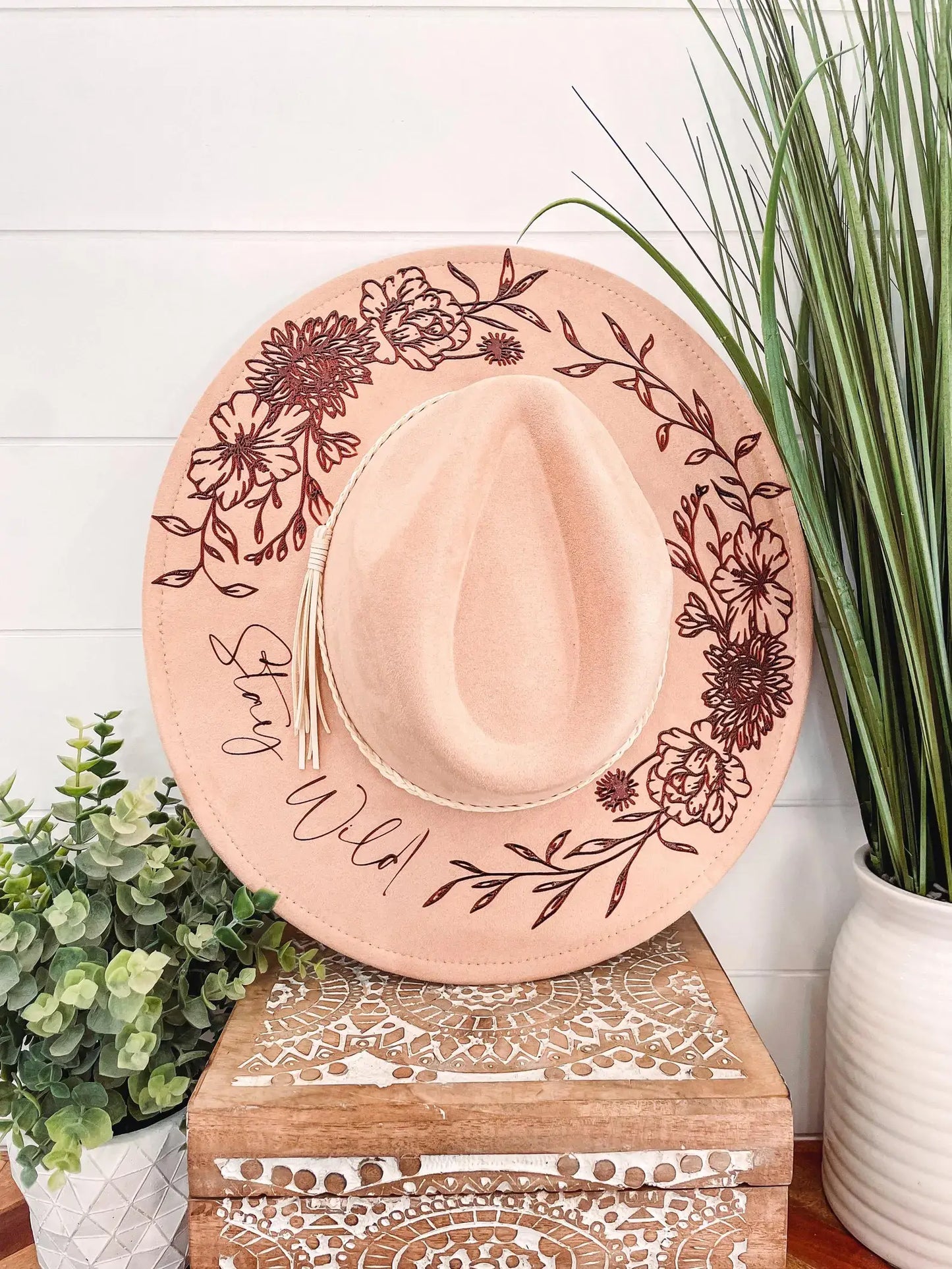 Engraved Floral Hat 1