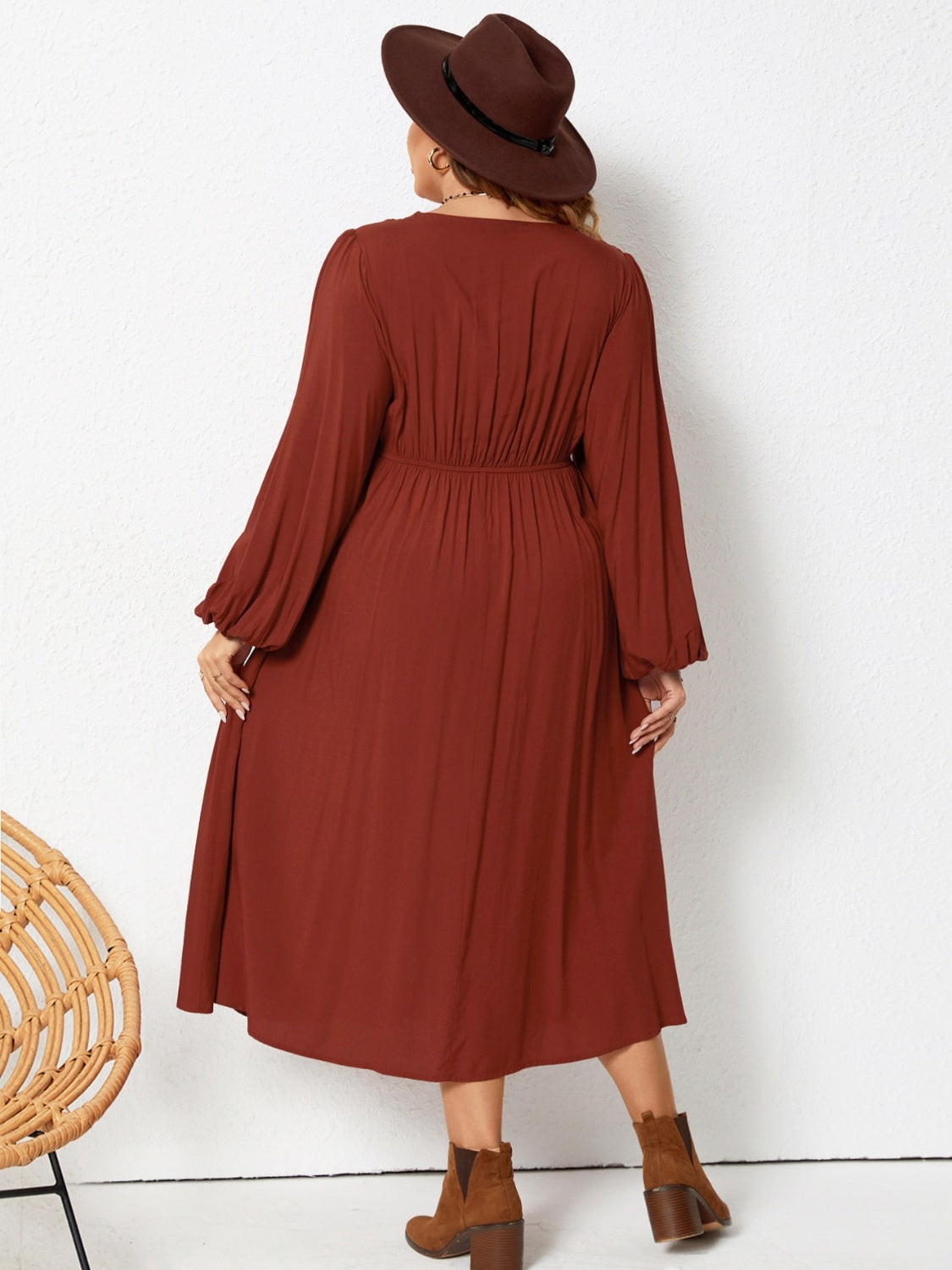 Plus Size Lace Detail V-Neck Balloon Sleeve Dress // Honeypot: New + Vintage High Quality Western Wear