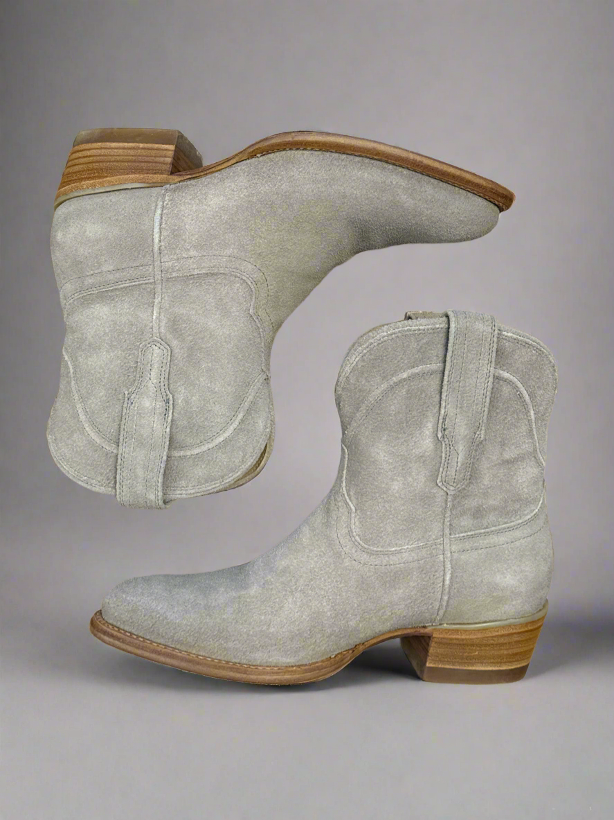 Lucy Suede Shorty Boots // Tecovas, 7.5