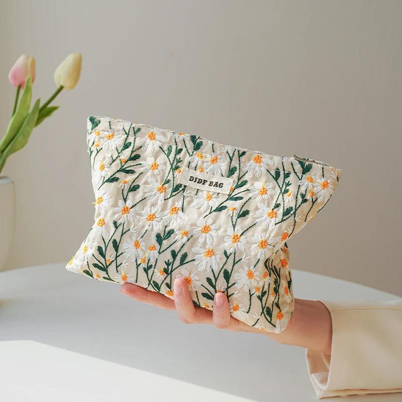 Chic Cosmetic + Toiletry Bag // Honeypot: New + Vintage High Quality Western Wear