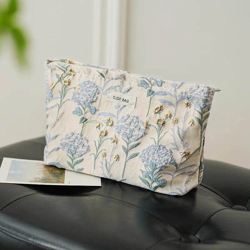 Chic Cosmetic + Toiletry Bag // Honeypot: New + Vintage High Quality Western Wear