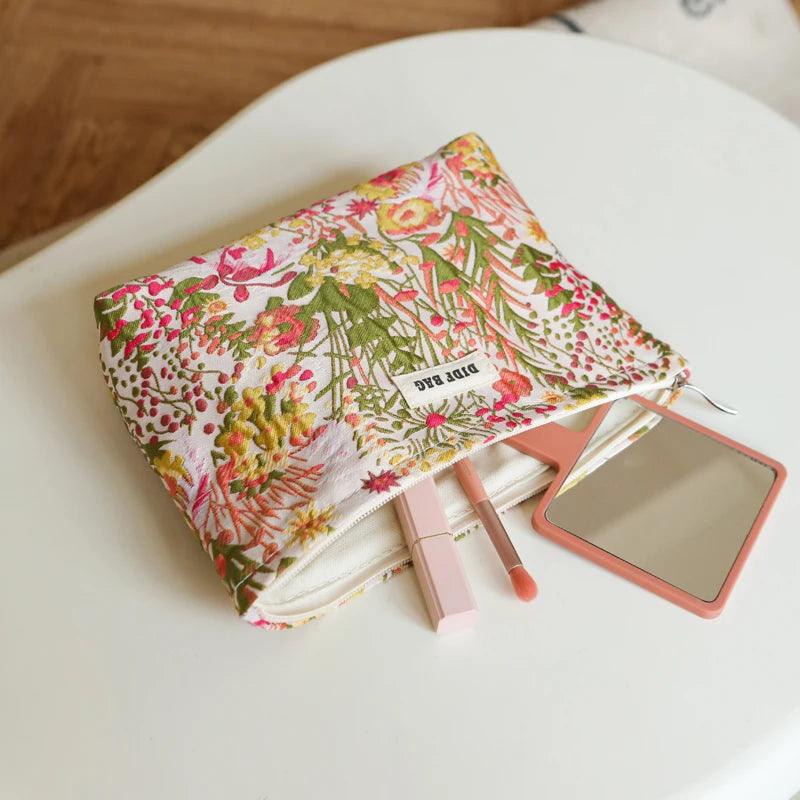 Chic Cosmetic + Toiletry Bag // Honeypot: New + Vintage High Quality Western Wear