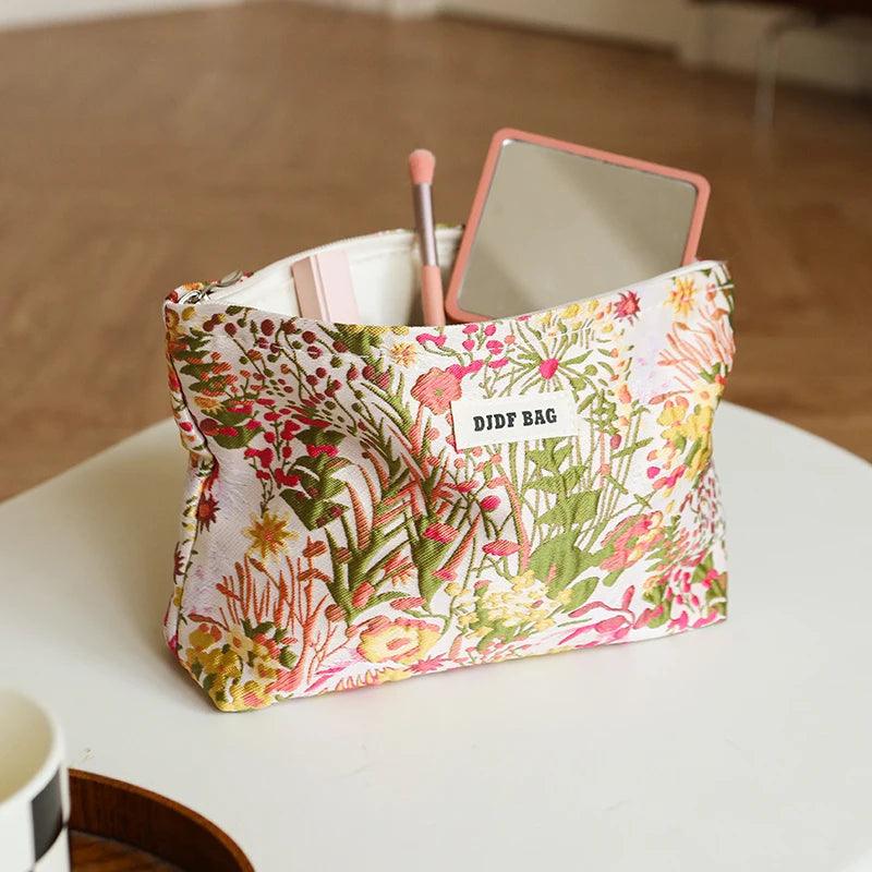 Chic Cosmetic + Toiletry Bag // Honeypot: New + Vintage High Quality Western Wear