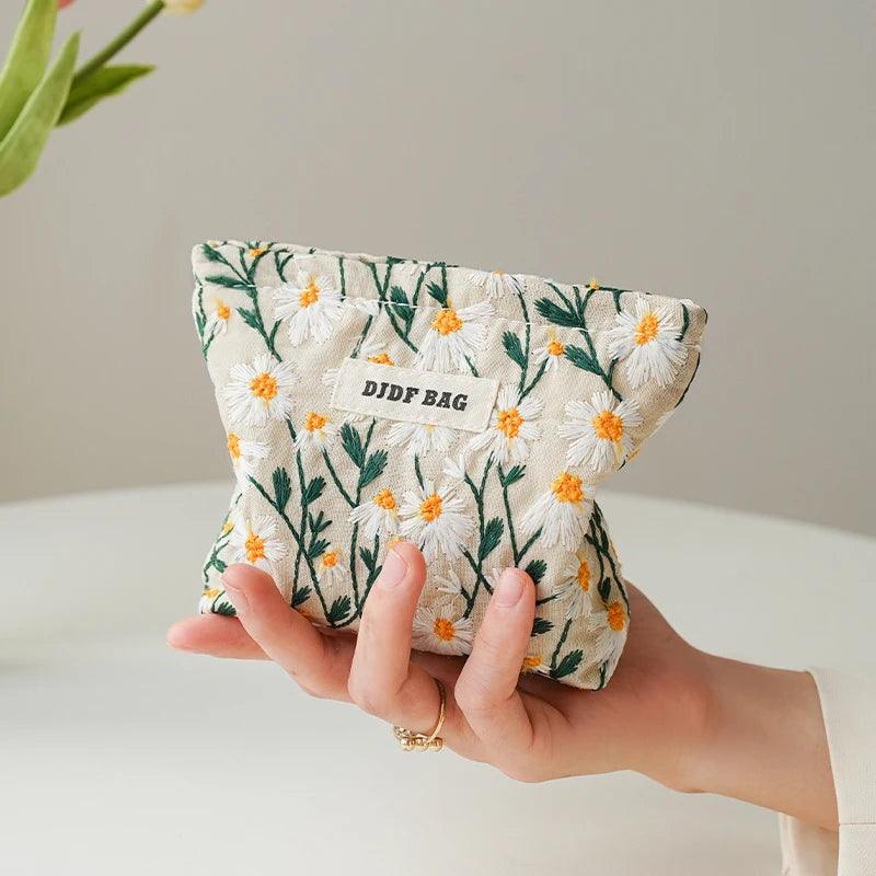 Chic Cosmetic + Toiletry Bag // Honeypot: New + Vintage High Quality Western Wear