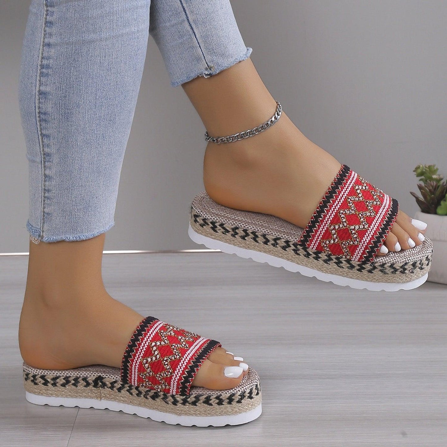Geometric Weave Platform Sandals // Honeypot: New + Vintage High Quality Western Wear
