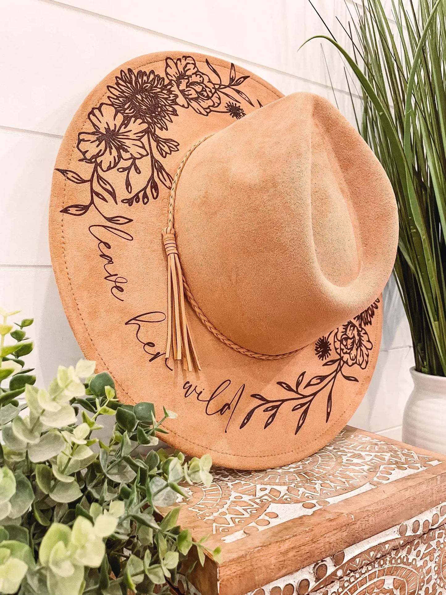 Engraved Floral Hat 1