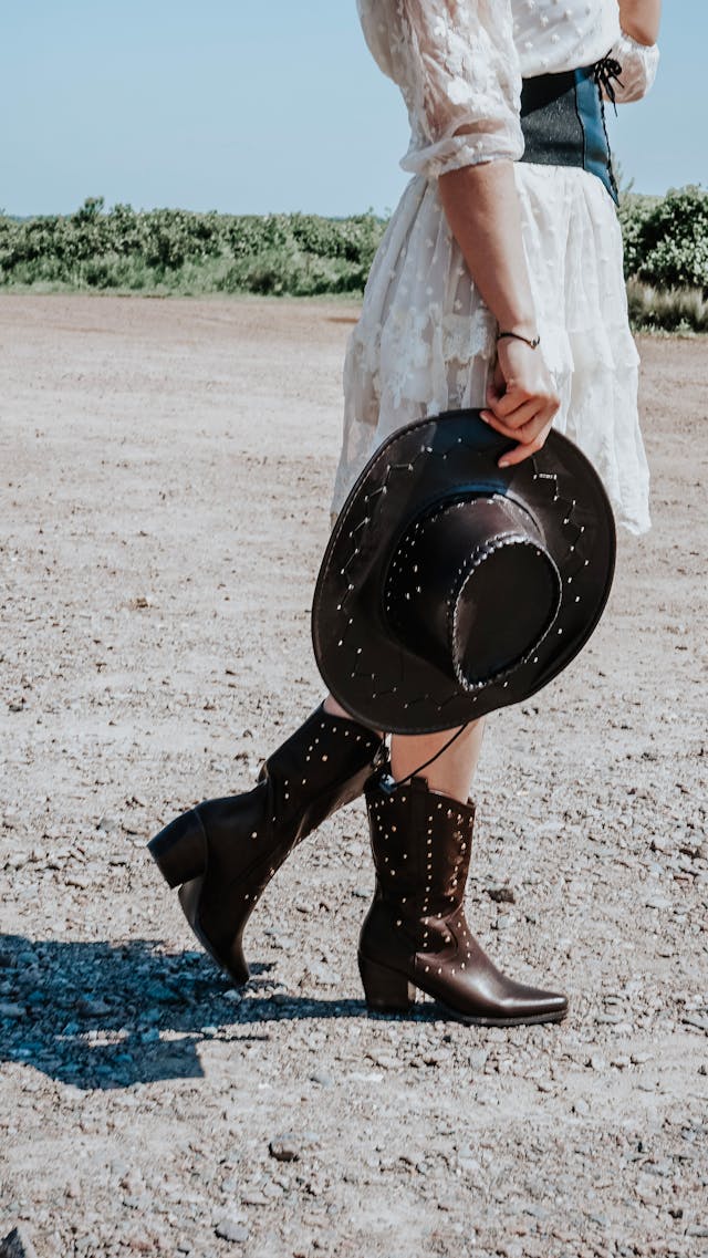 How to Accessorize Your Western Look