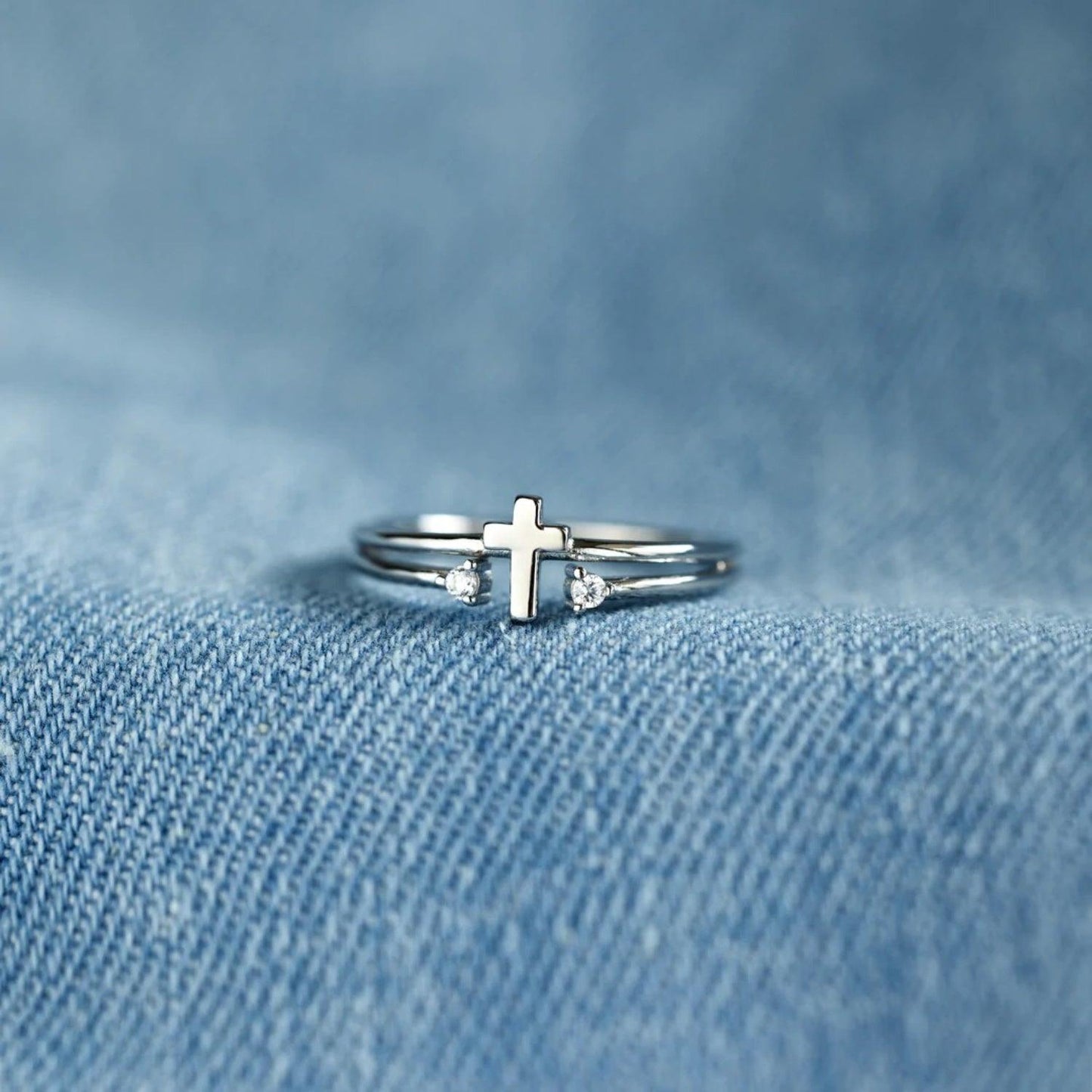 925 Sterling Silver Cross Ring - Honeypot