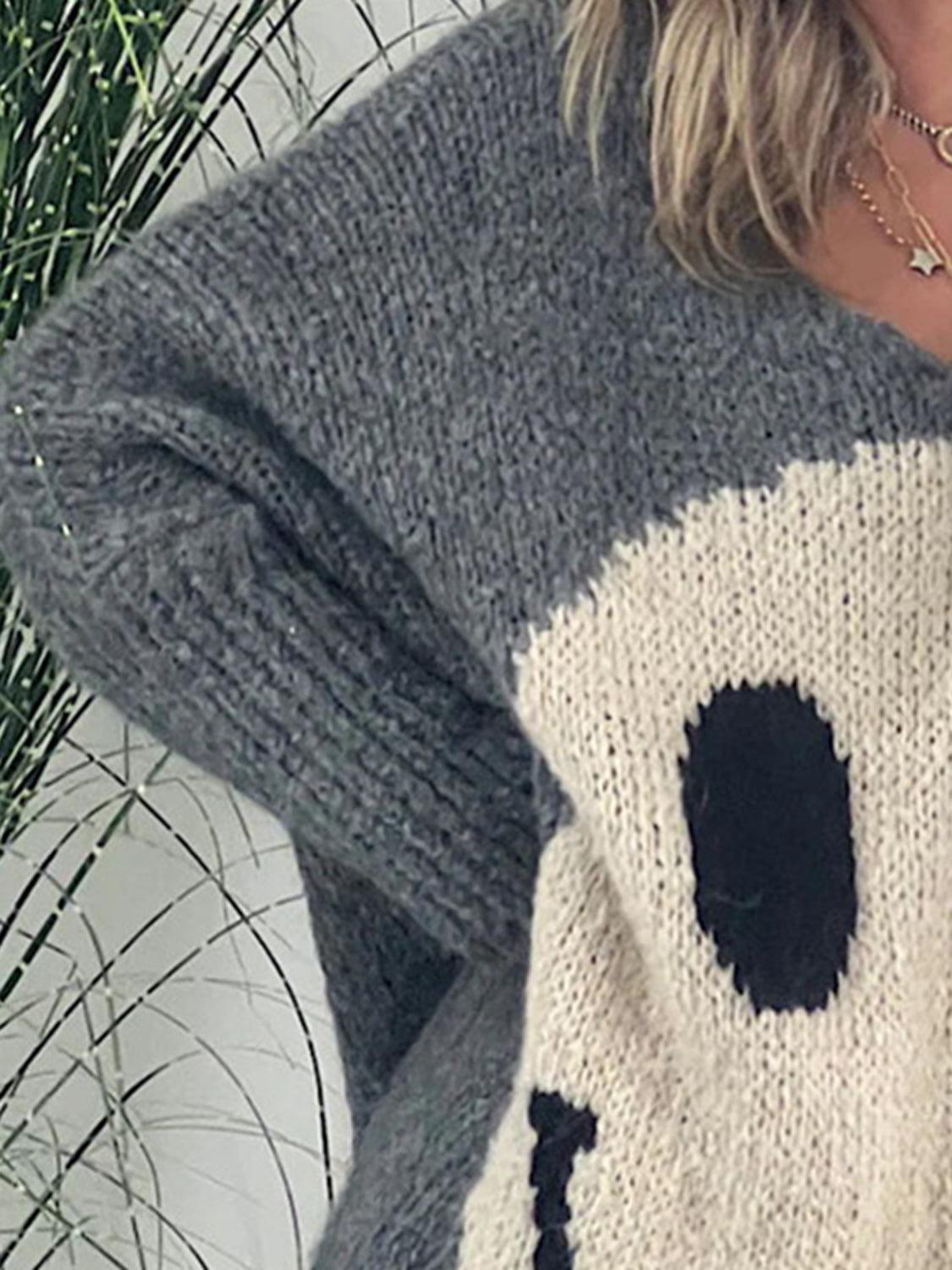 Smiley Face V-Neck Sweater - Honeypot