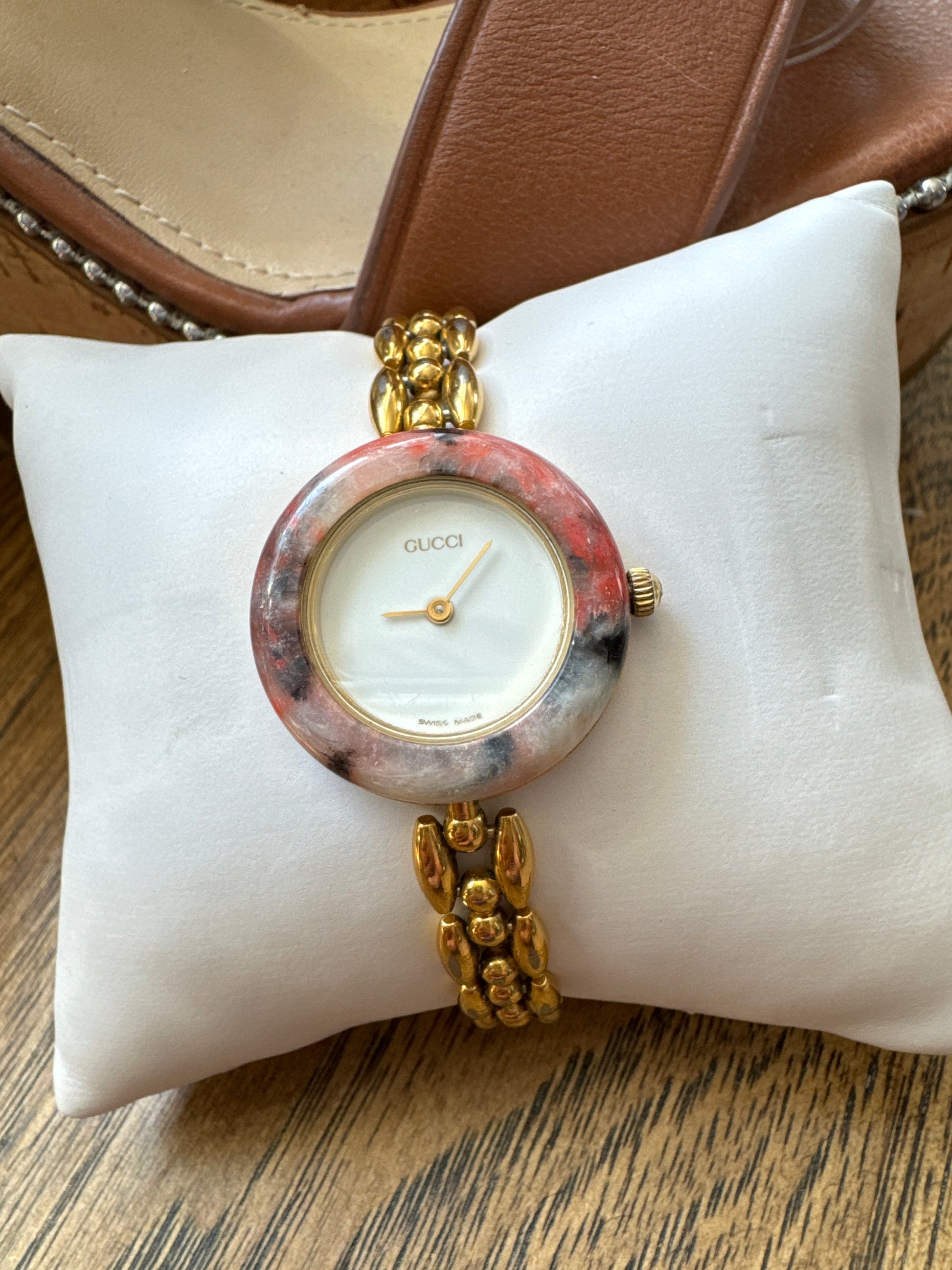 Dainty Vintage Gucci Watch - Honeypot