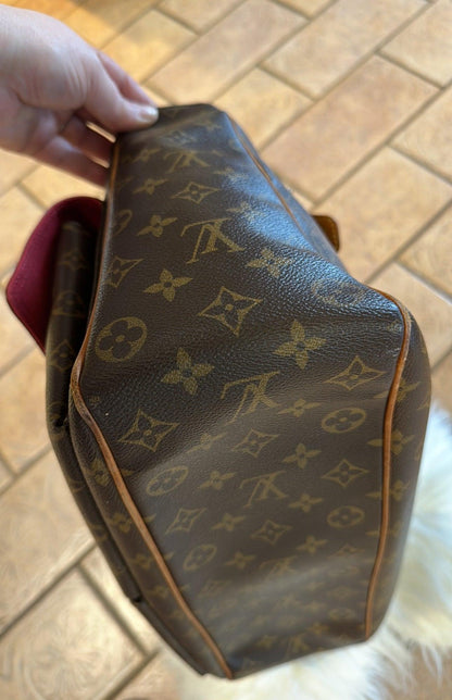 Louis Vuitton Monogram Handbag - Honeypot