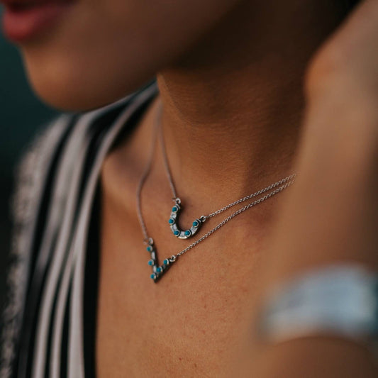 Dainty 925 Turquoise Horseshoe Necklace