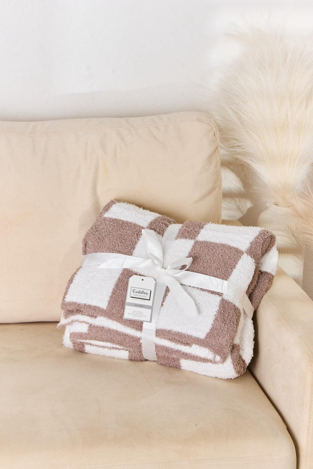 Cuddley Checkered Decorative Throw Blanket // Honeypot: New + Vintage High Quality Western Wear