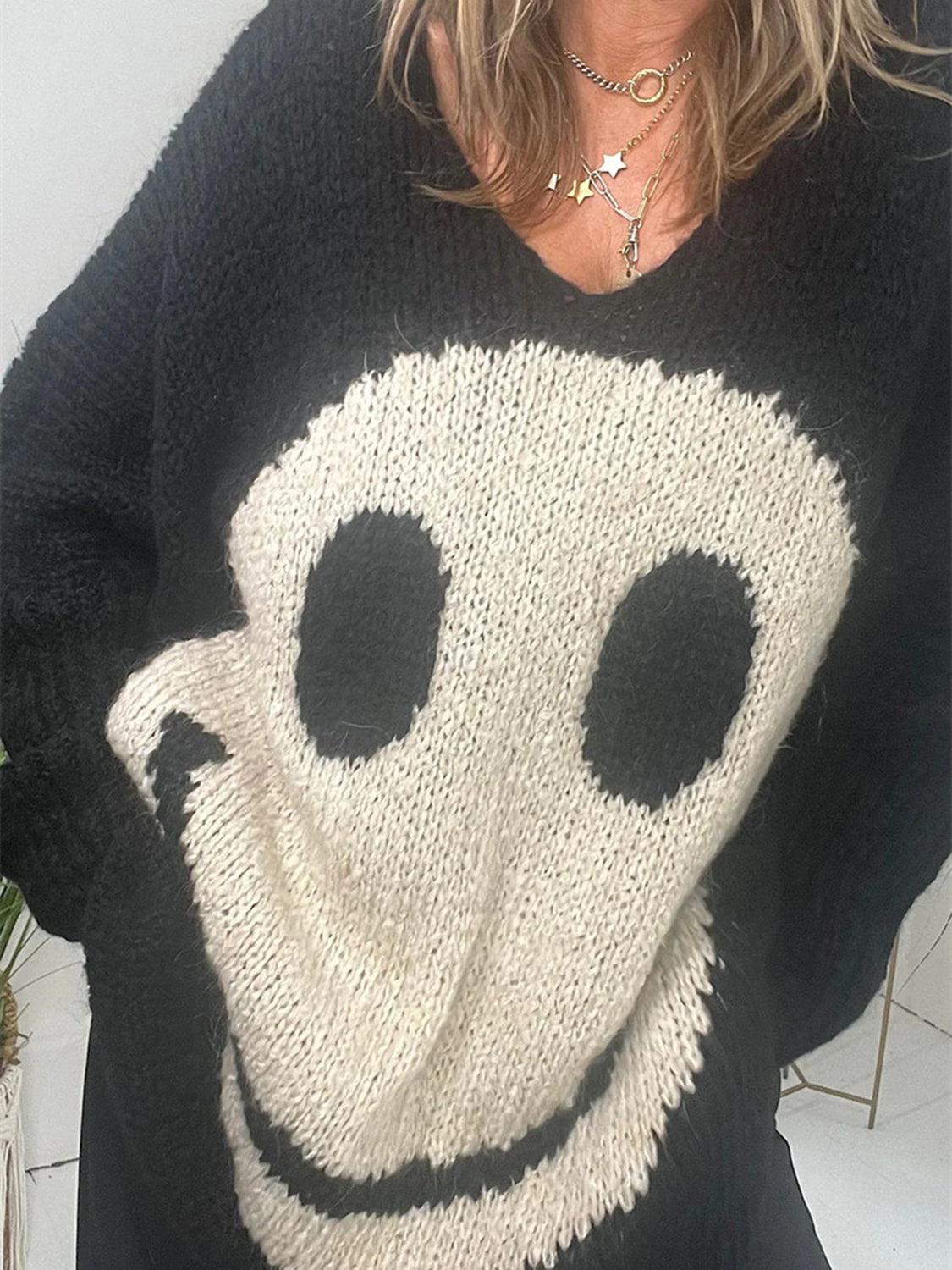 Smiley Face V-Neck Sweater - Honeypot