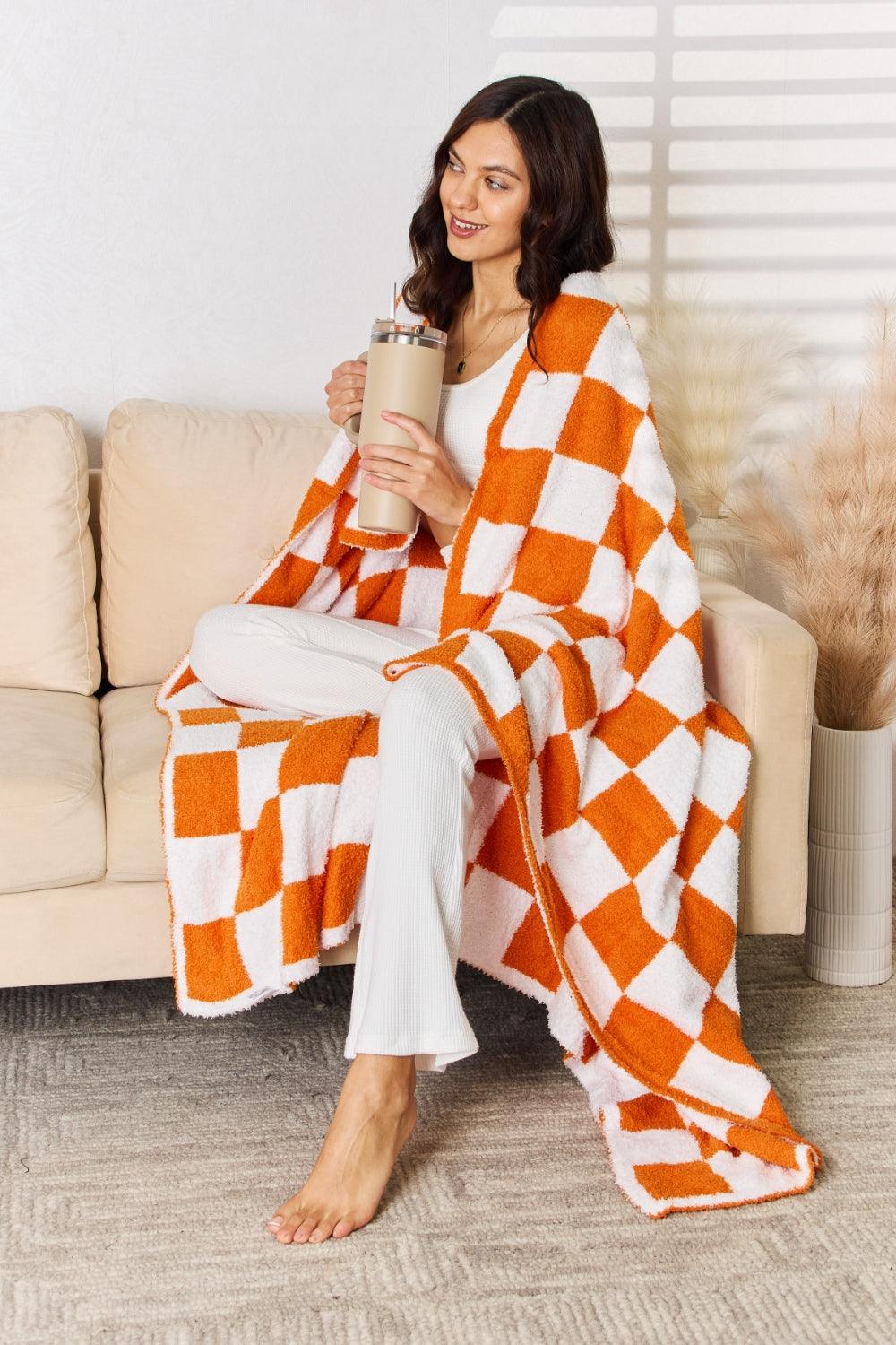 Cuddley Checkered Decorative Throw Blanket - Honeypot